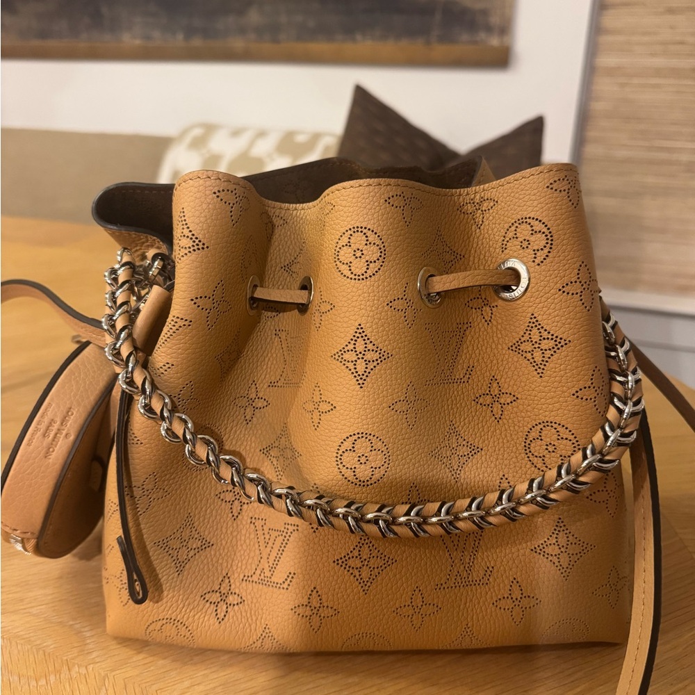 Louis Vuitton Brown Monogram Shoulder Bag - Picture 1 of 8